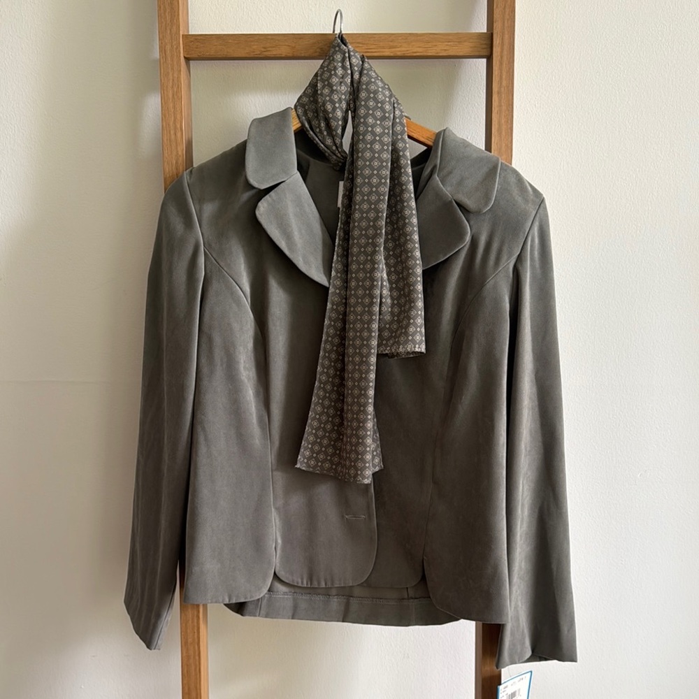 Leslie Fay | Gray Blazer Classic Tailored Suit Jacket neckerchief 16